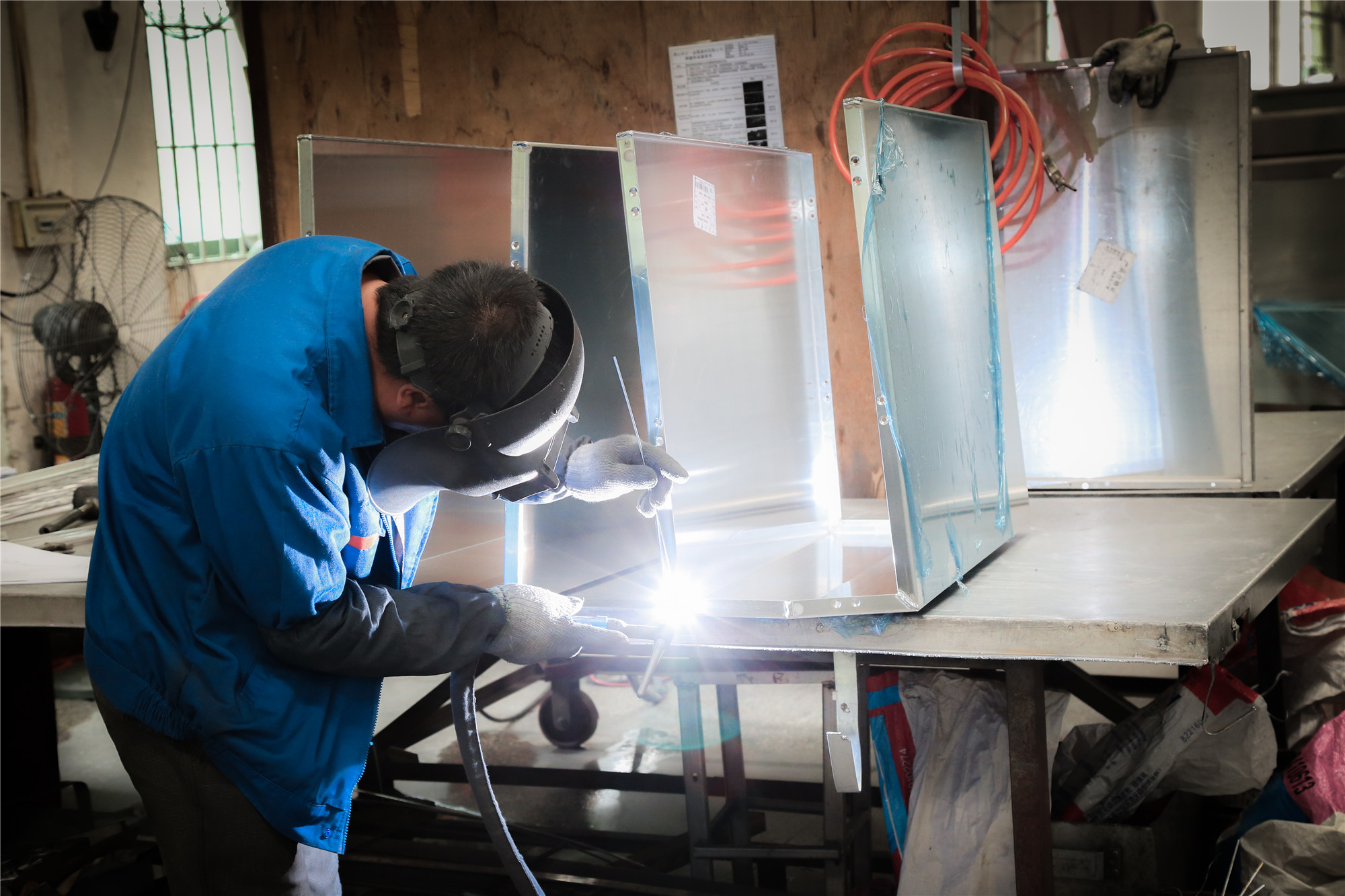 論佛山正一鋁單板廠家如何塑造鋁單板